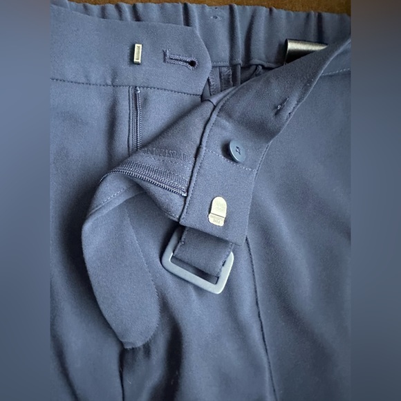 No Tag Blue High Waisted wide Leg Belted.Has Pockets Has Crease in Front Sz L. - Picture 3 of 12